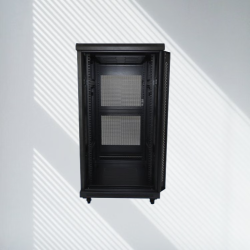 Baie sur Pied Réseau 22U – 600×800mm (Armoire Serveur)