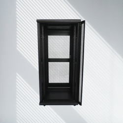 Baie sur Pied Réseau 32U – 600×600mm (Armoire Serveur)