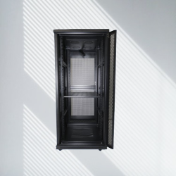 Baie sur Pied Réseau 32U – 600×800mm (Armoire Serveur)
